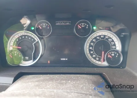 2016 Ram 1500 Laramie z USA, uszkodzony, nr VIN 1C6RR7NT2GS203230